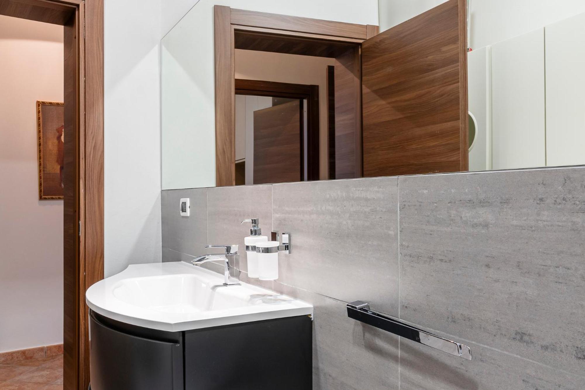 Bagni Pancaldi Sea View Apartment! * Livorno