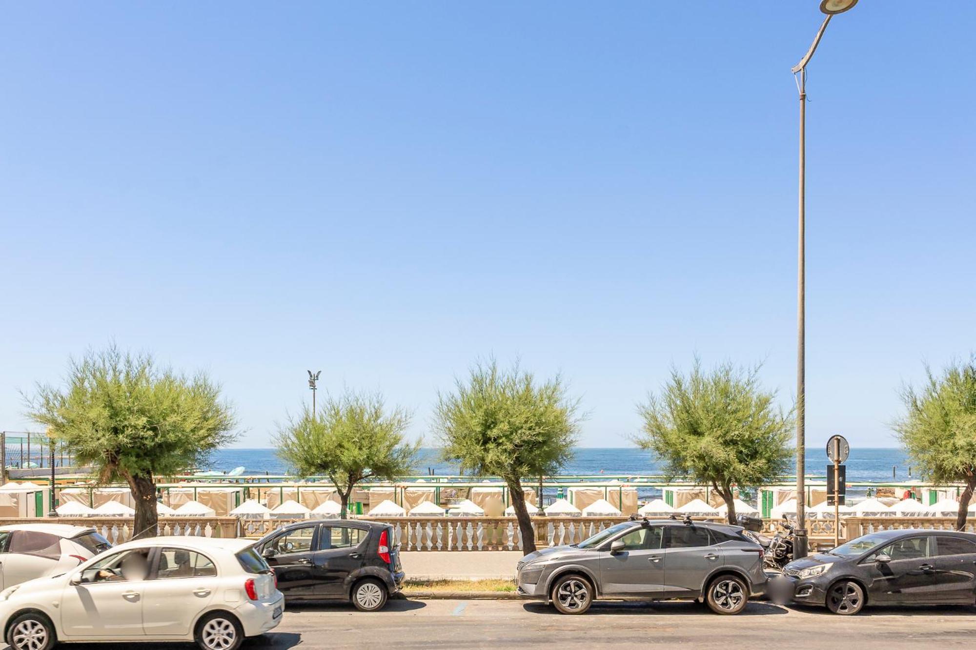 Bagni Pancaldi Sea View Apartment! Apartment Livorno