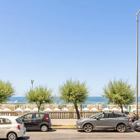 Bagni Pancaldi Sea View Apartment! Livorno Exterior foto